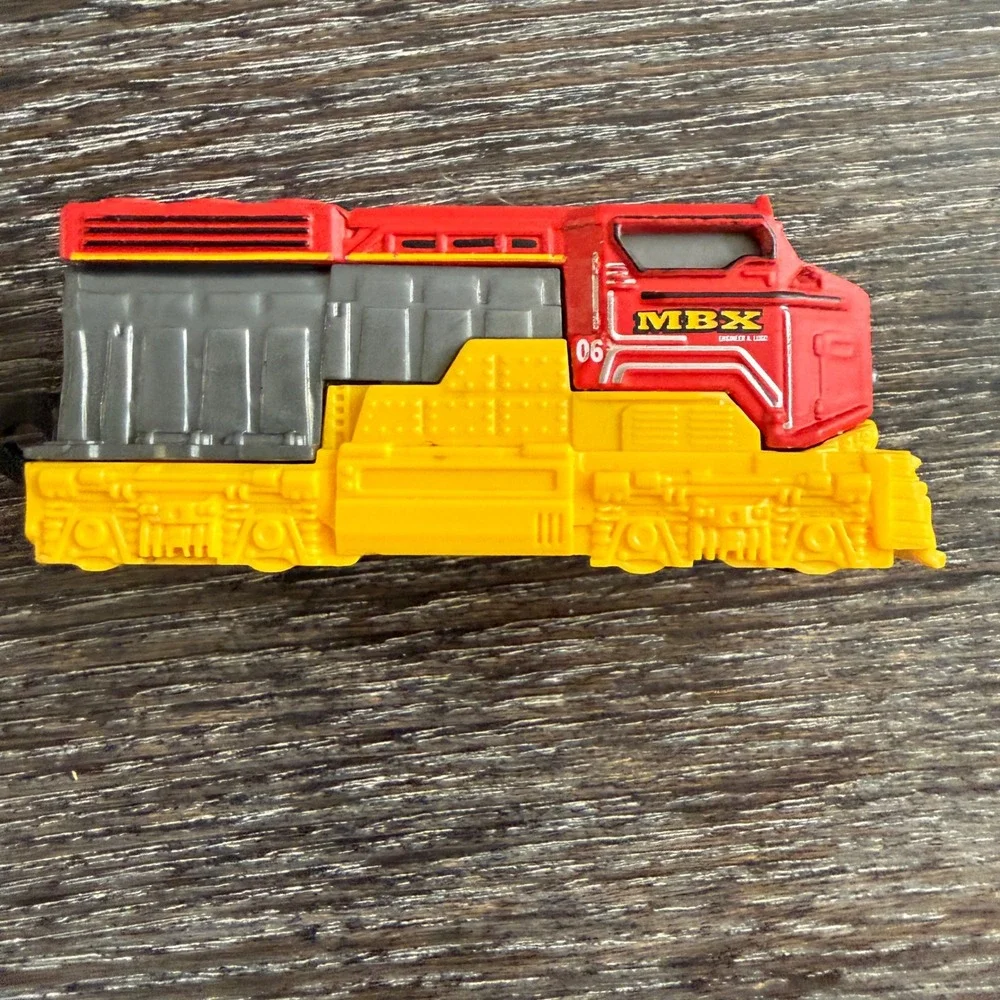 Matchbox MBX Heavy Freighter‎ Train Engine Diecast Red Yellow 2015 Collectible